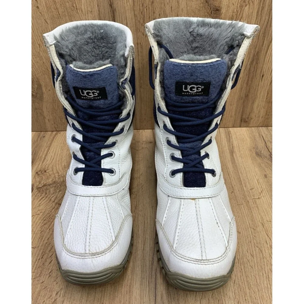UGG Adirondack II Waterproof eVent Vibram Snow Boots Women's 10 White 1013505
